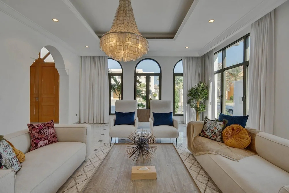 Luxury Villa w Dramatic Vw Private Beach Pool