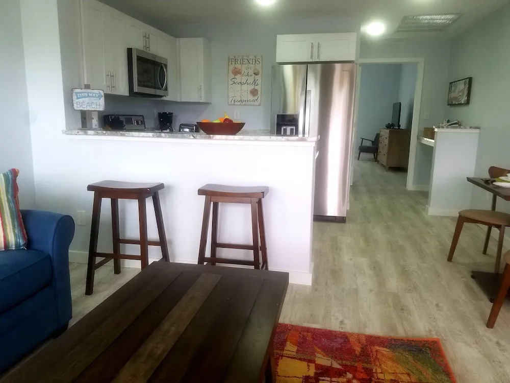 Vistalmar Queen Deluxe - One Bedroom Apartment
