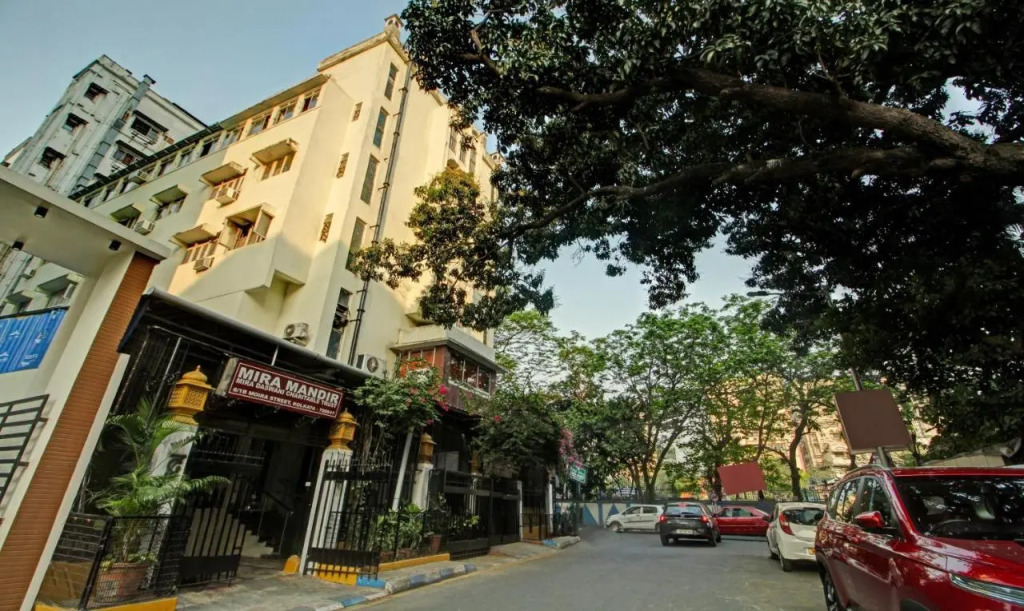 Treebo Mira Inn, Camac Street