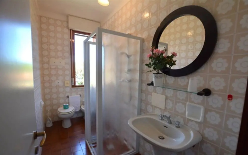 Fantastic Flat With Pool View Just Steps From the sea
