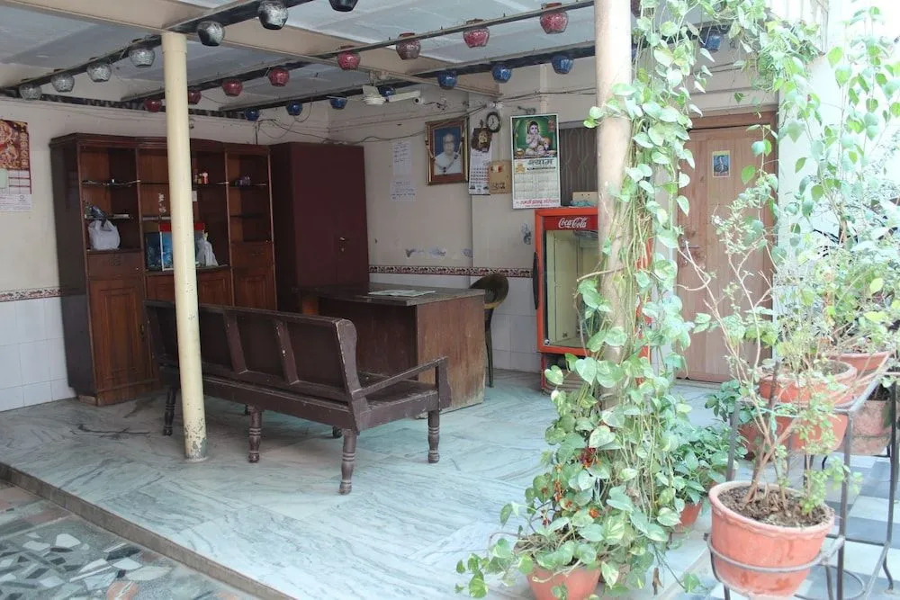 Aashirwad Paying Guest House