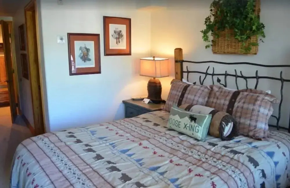 Vail Bridge Street 3 Bedroom Condo