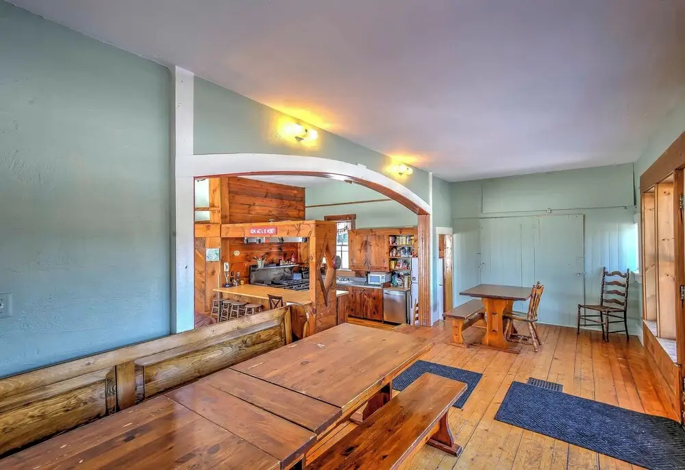 East Burke Home on Kingdom Trails: Near Ski Resort