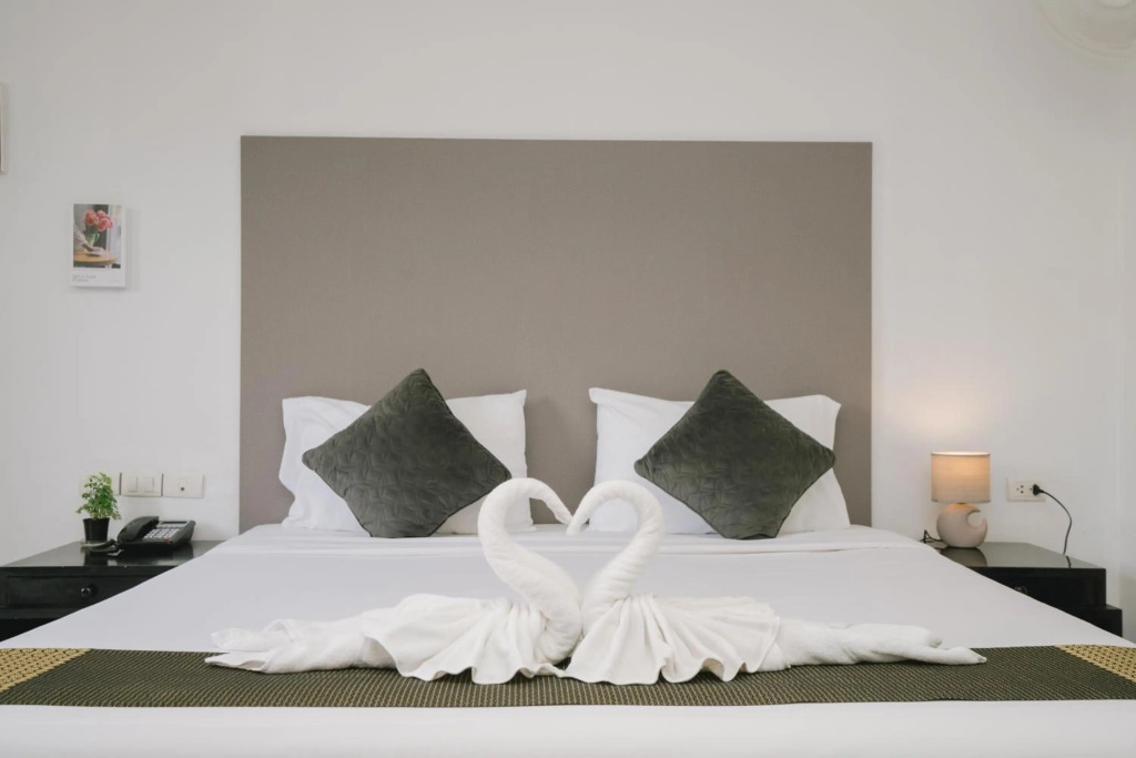 Noble House Patong