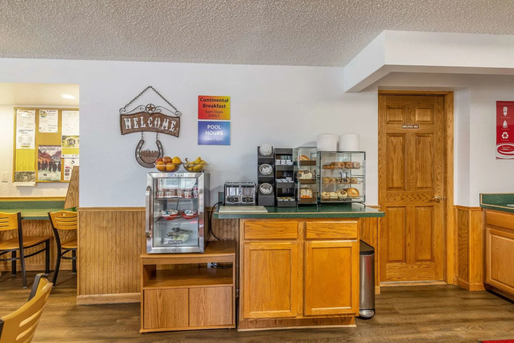 Econo Lodge Miles City I-94