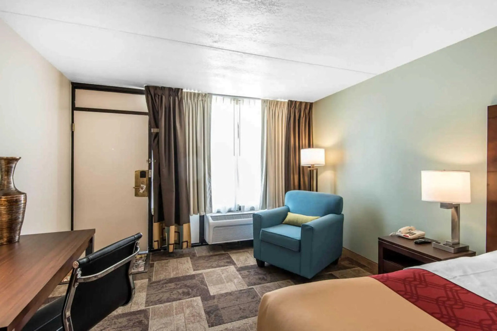 Econo Lodge Oak Grove-Blue Springs