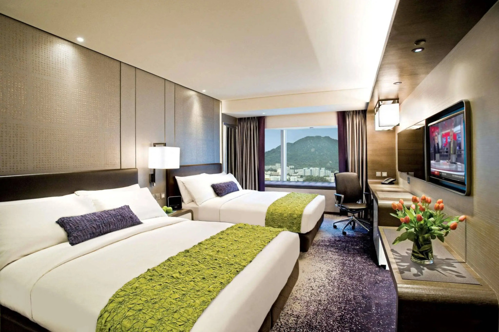 Royal Plaza Hotel