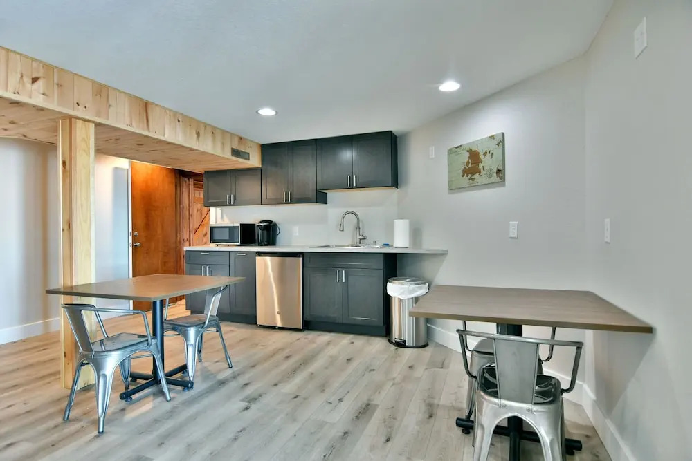 Spruce Haven 3 Bedroom Home by RedAwning