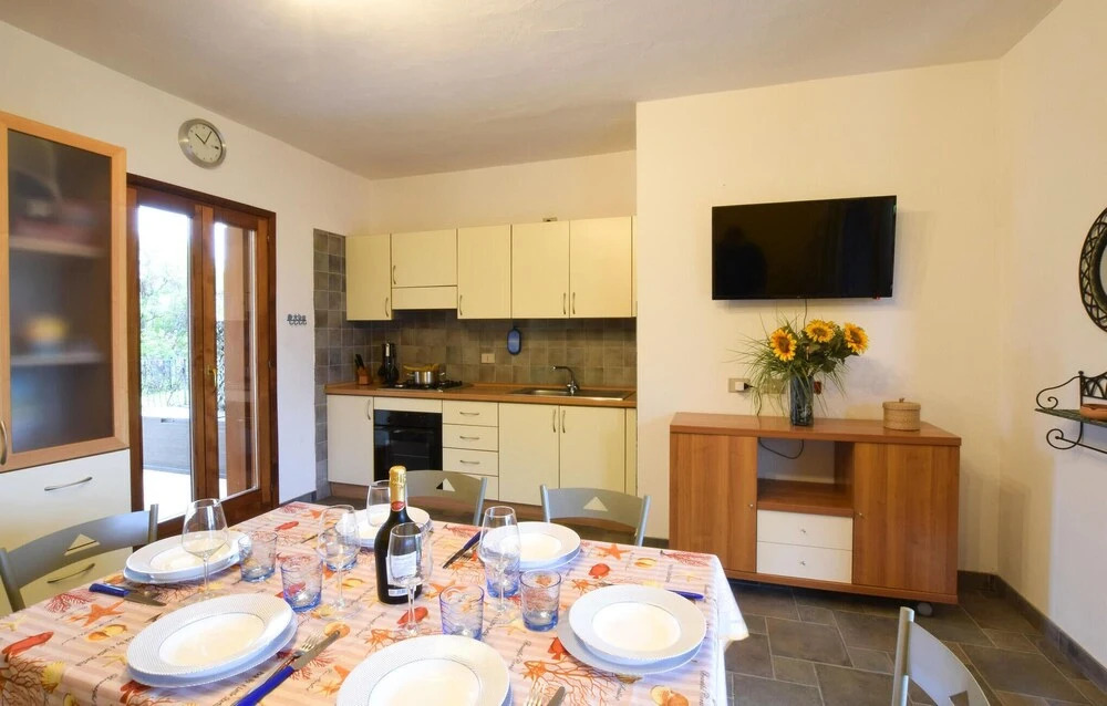 Stunning Apartment in Monte Petrosu With Outdoor Swimming Pool and 2 Bedrooms