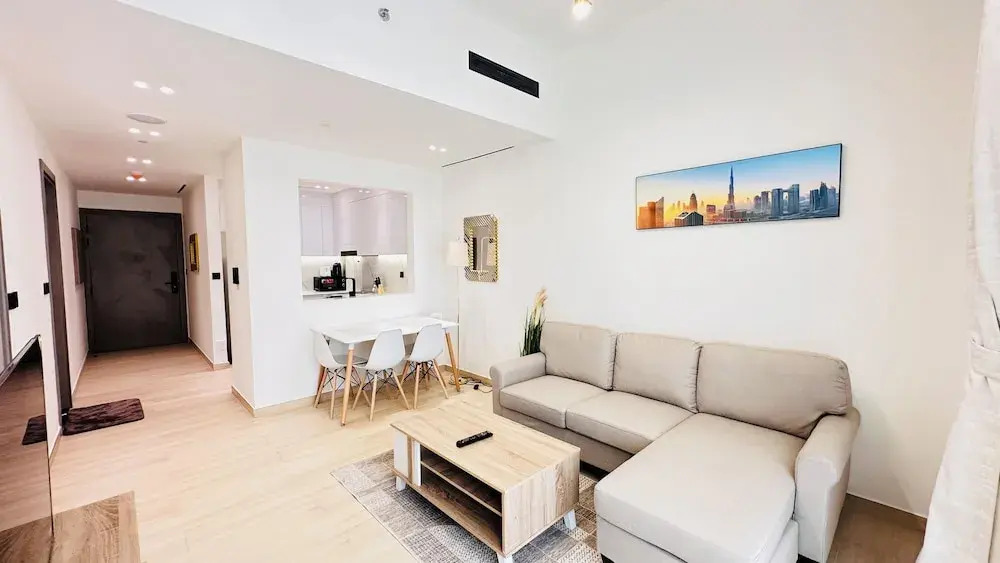 OYO 1290 Home Fully Furnished 1bed Apartment @JVC