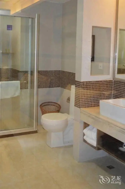 Jihua Business Hotel