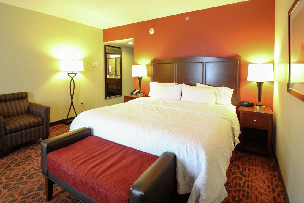 Hampton Inn Columbus-South