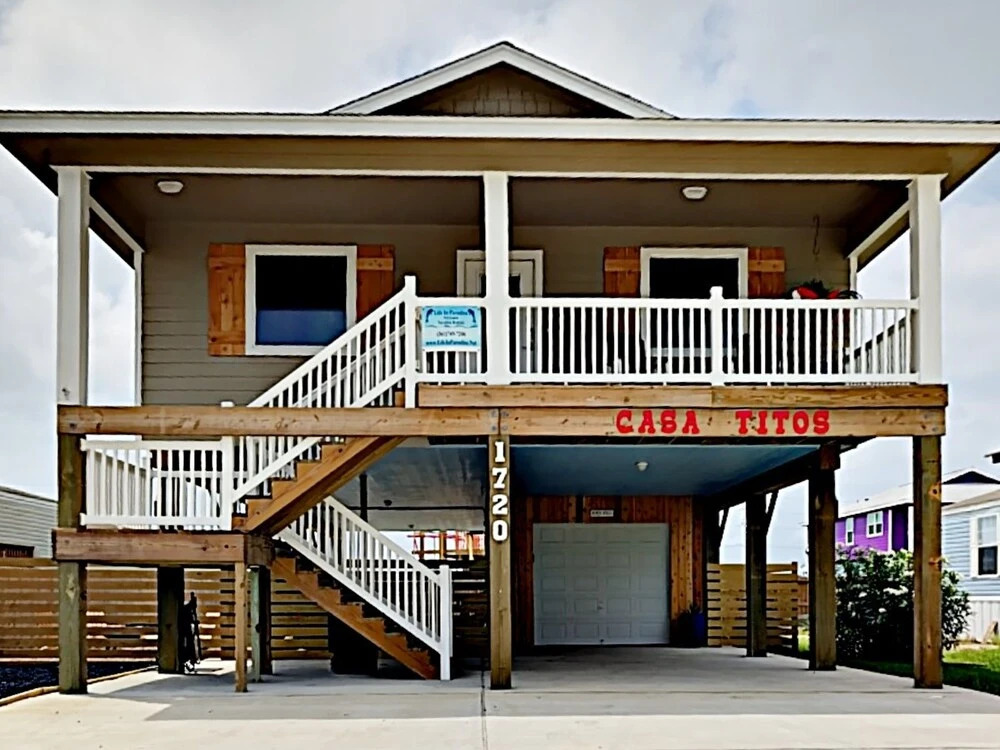 CasaTitos on Station Street - 4 Br Home