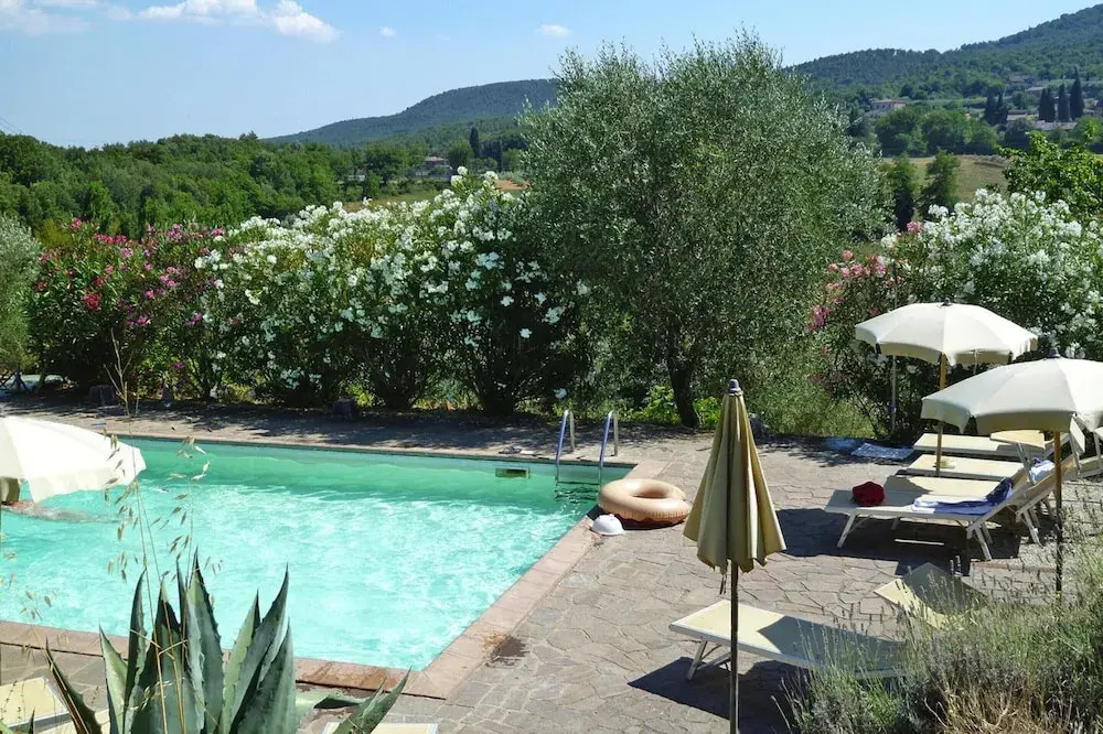 Charming Villa in Tuscany With Pool & Views