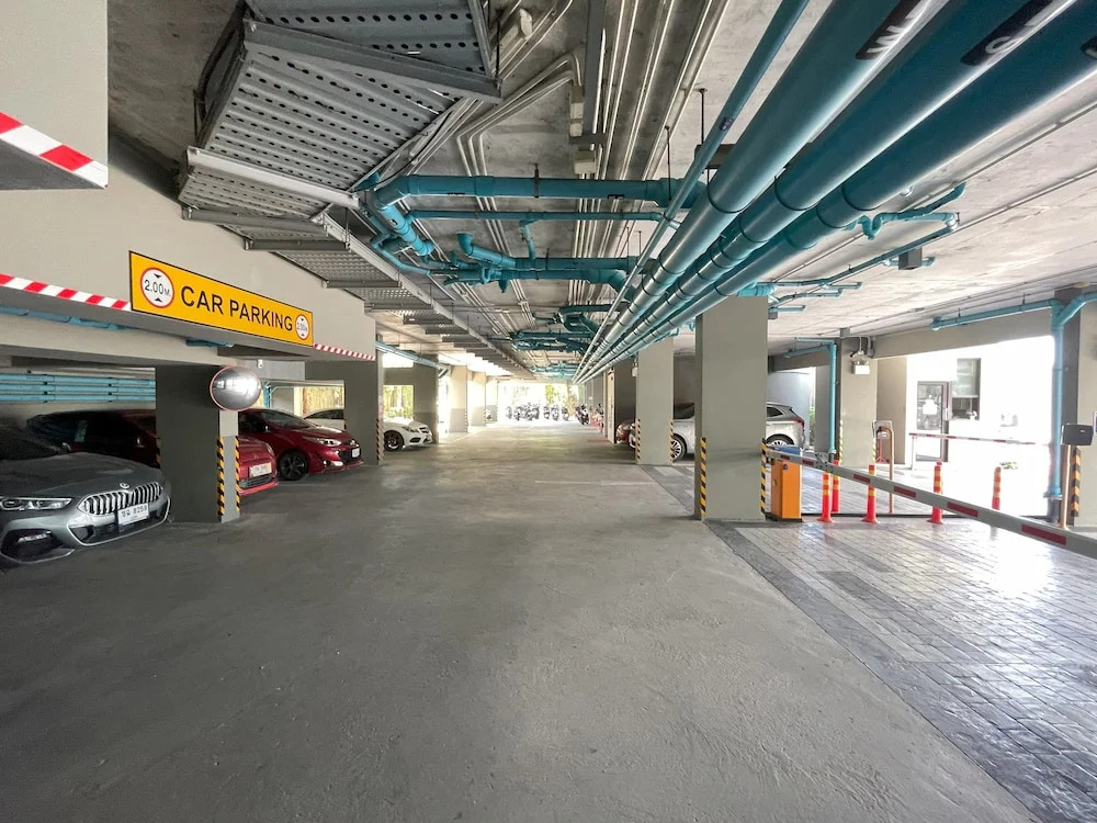 ZcapeX2 Condo near Boat Avenue & Laguna
