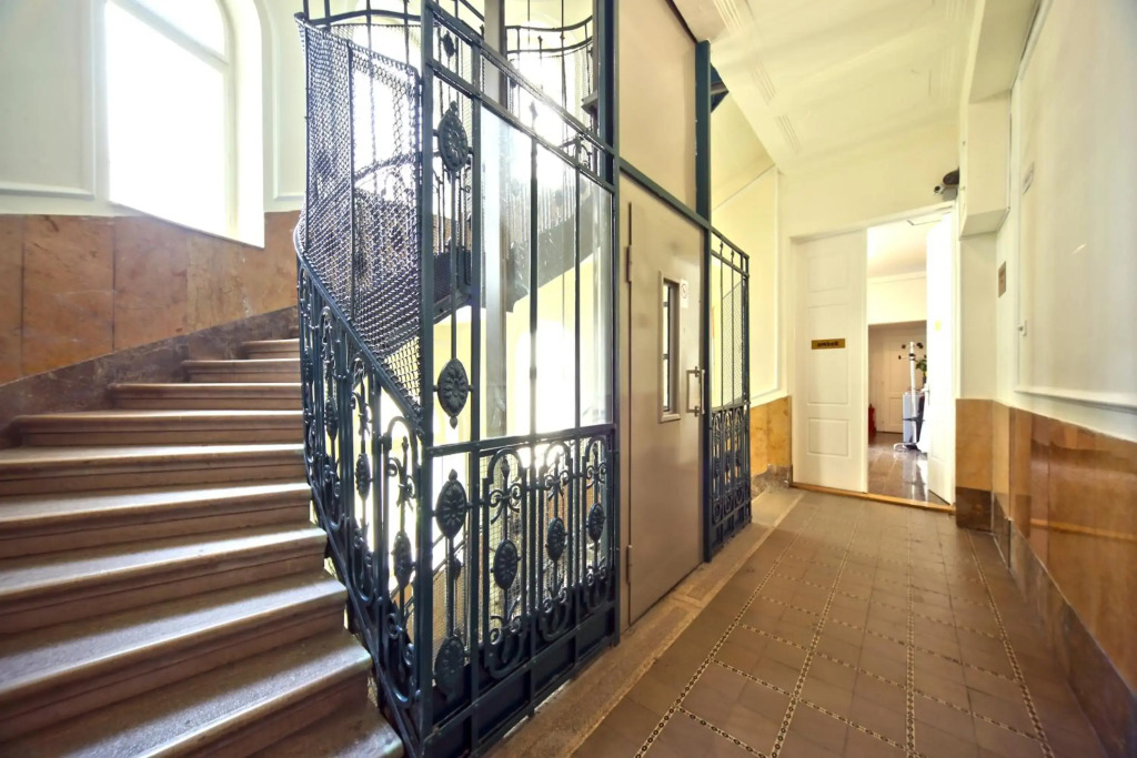 Amber Terrace Studios Downtown