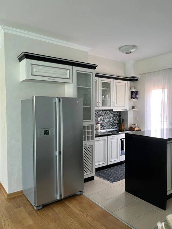 Apartman Staklena kula