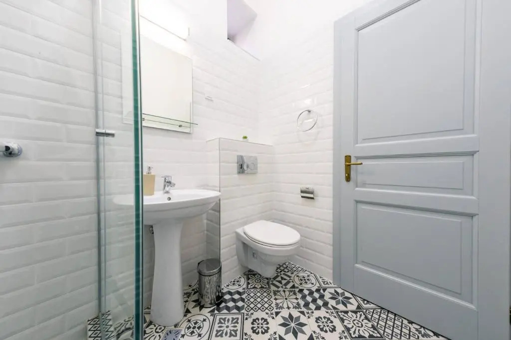 Central Luxury 3