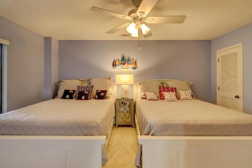 103 Sea Cloisters Oceanfront 2 BR condo