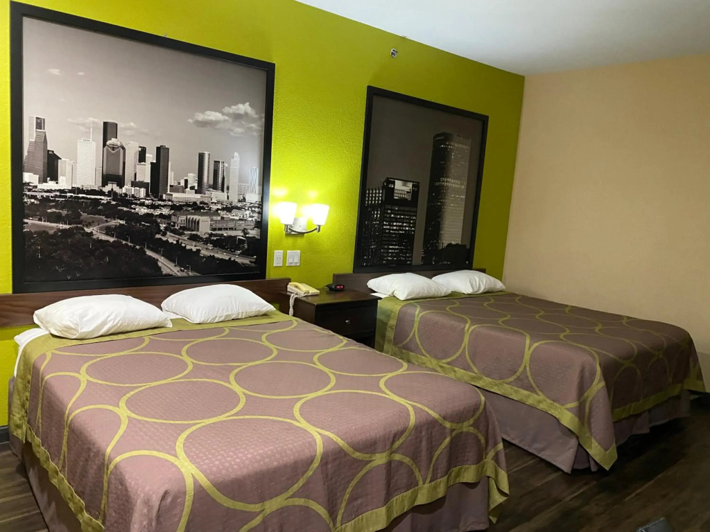 Red Lion Inn & Suites IAH Airport East