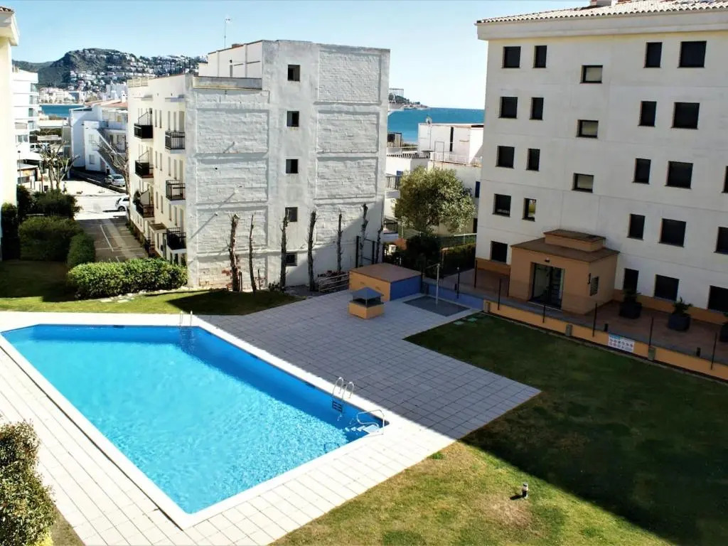 Apartamento En Roses A 2 Minutos De La Playa Con Vista Al Mar