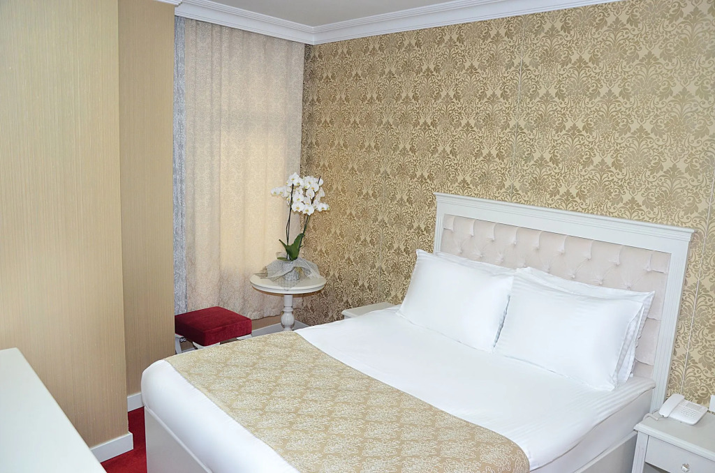 Ens Hotel