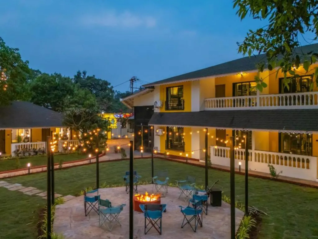 The Hosteller Lonavala, City Centre