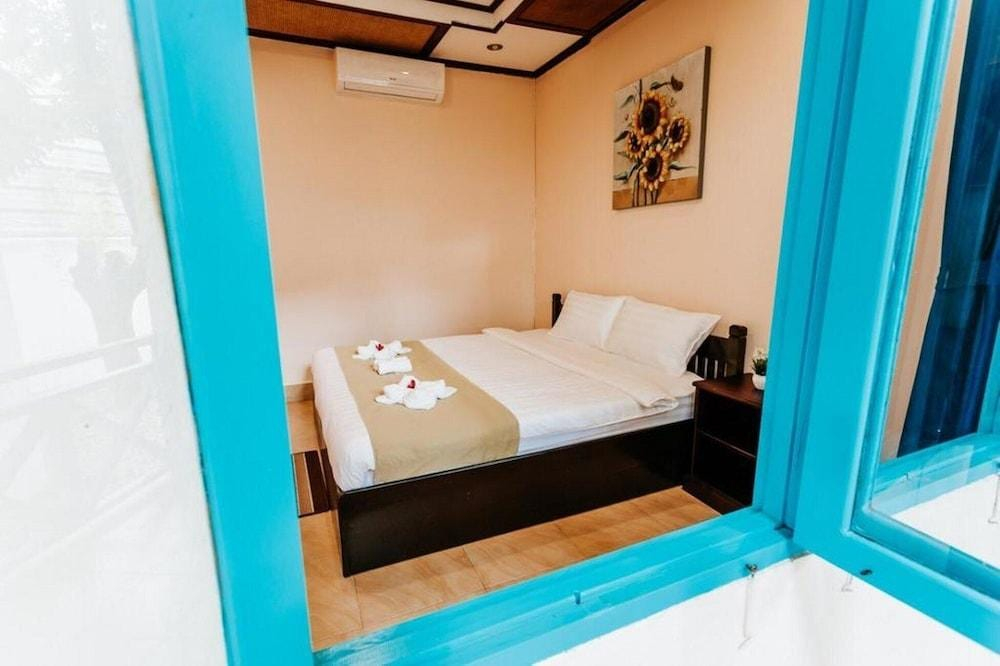 Khung Riverside Hotel