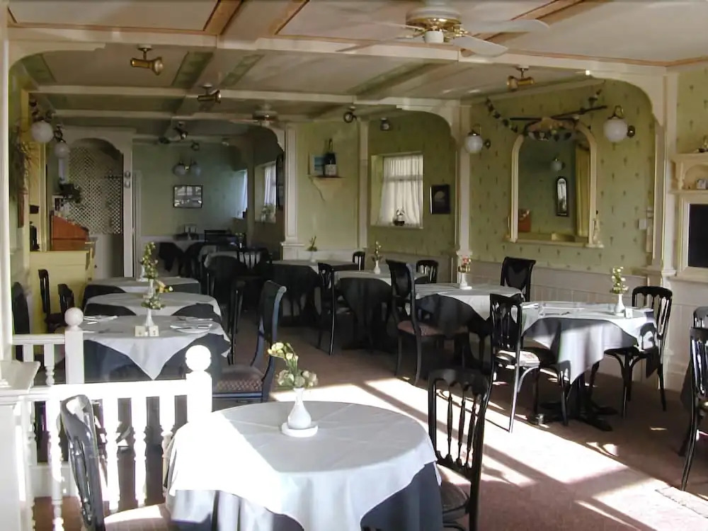 The Cliff Hotel
