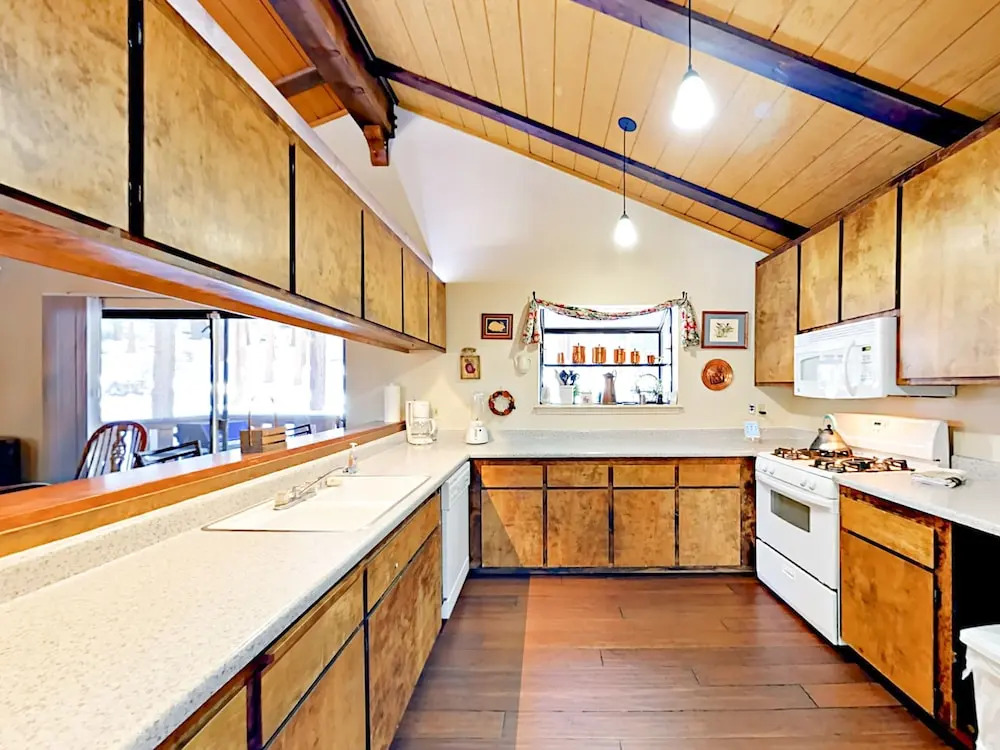 3294 Pine Hill Rd Home 3 Bedrooms 2 Bathrooms Home