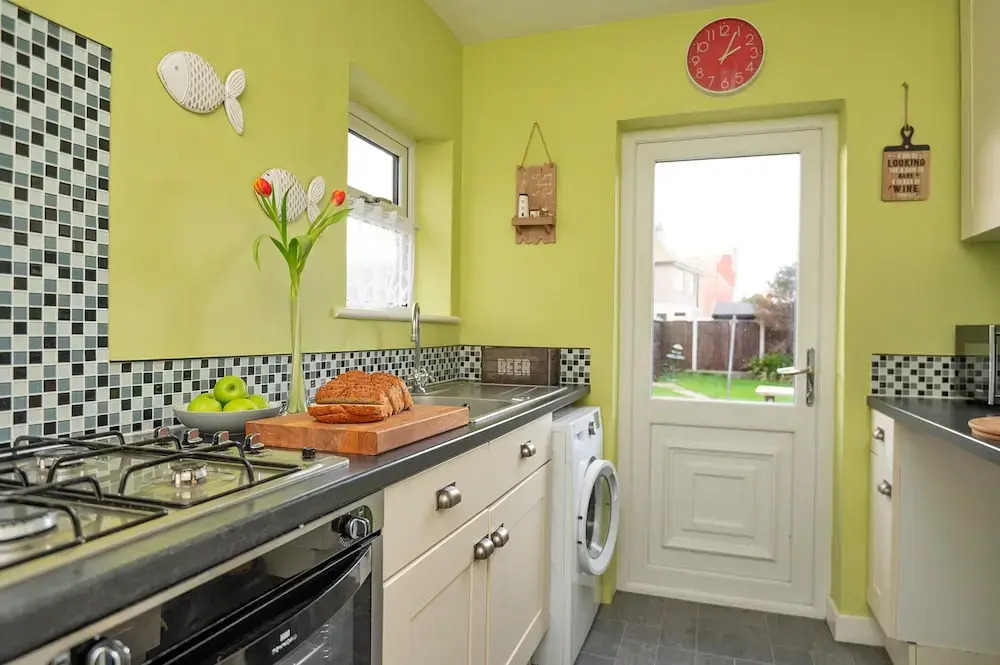 Seaside Getaway in Kinmel Bay, No Deposit