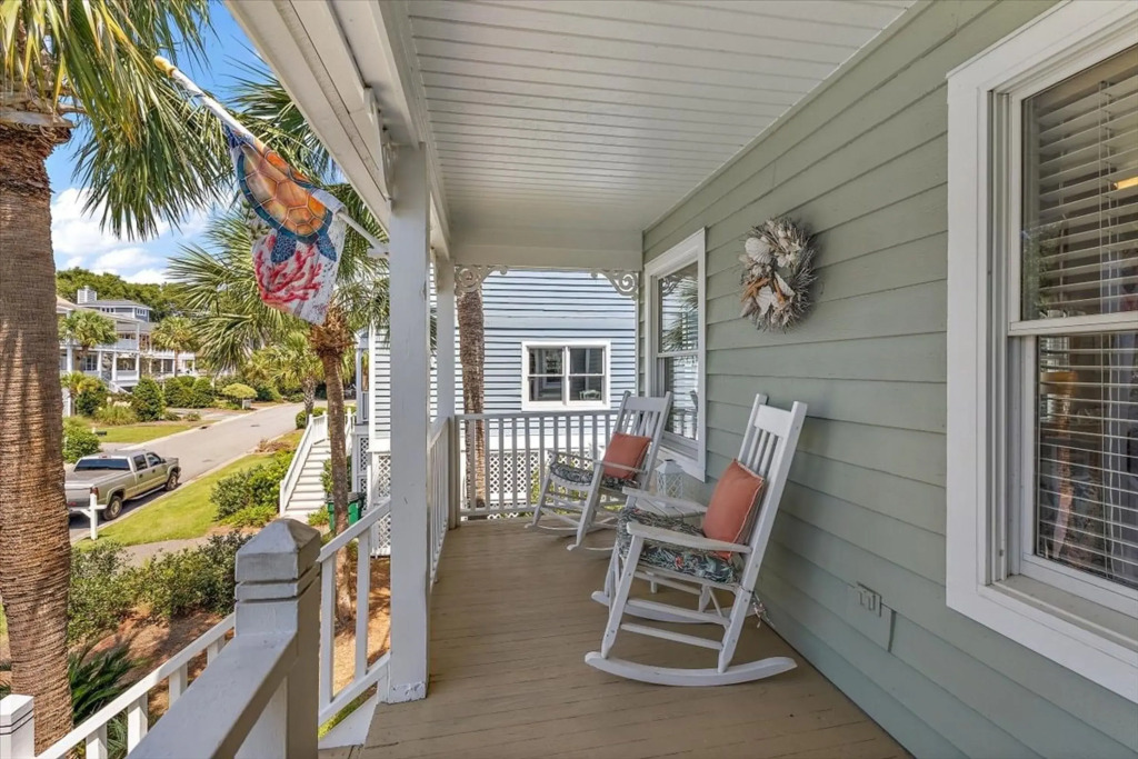 55 Pelican Bay by Avantstay Easy Beach Access + Shared Pool + Screened Porch + Ping Pong