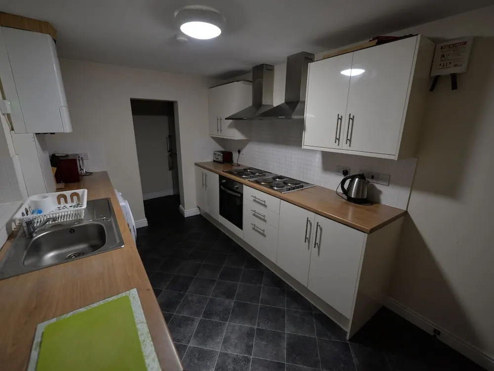 Simplistic Holiday Home in Coventry With Garden