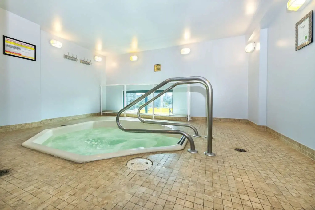 Grand Park Hotel & Suites Downtown Vancouver, an Ascend Collection Hotel