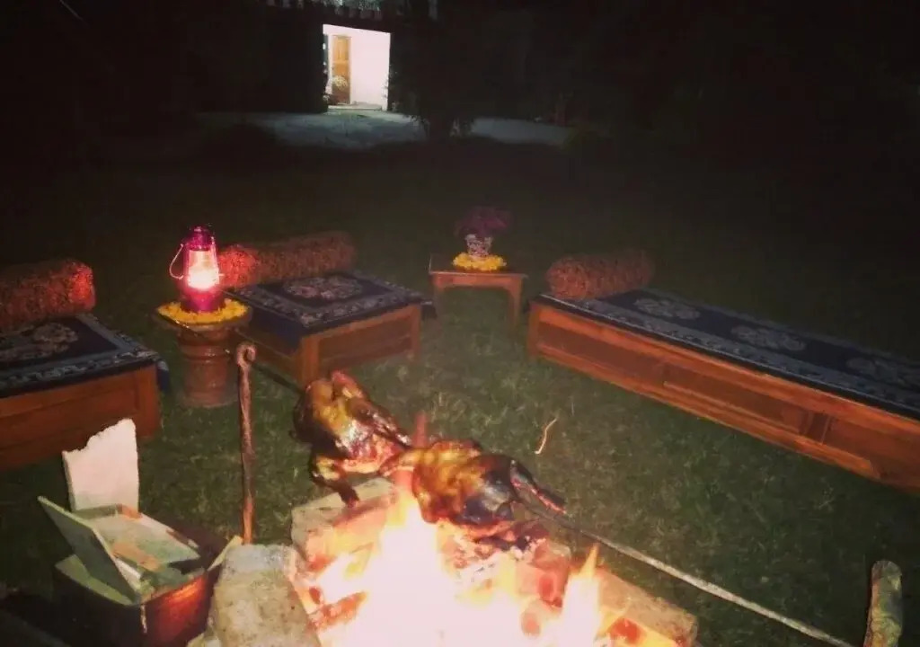 Shikher Guest House