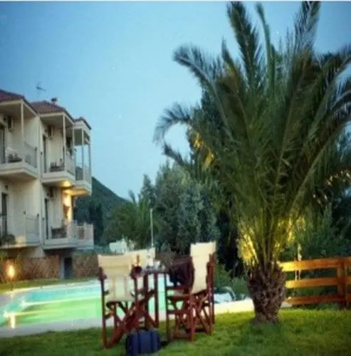 Hotel Yades