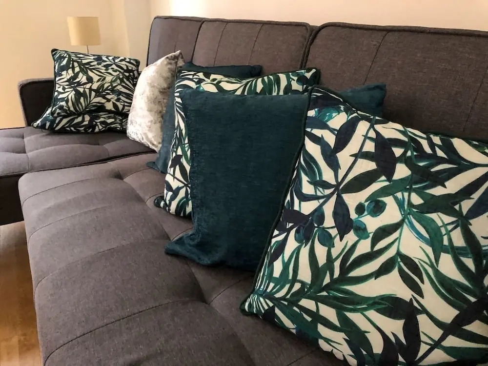 Homey Smart 1 Bed Close To City Centre And Arena
