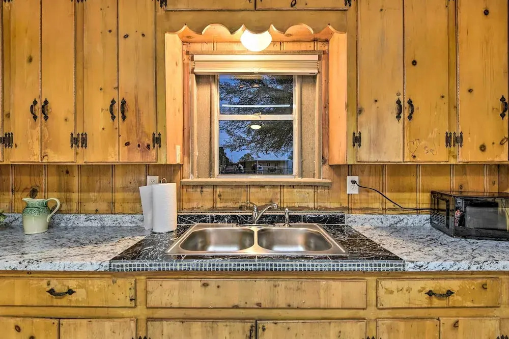 Cozy Graham Retreat ~ 3 Mi to Lake Eddleman!