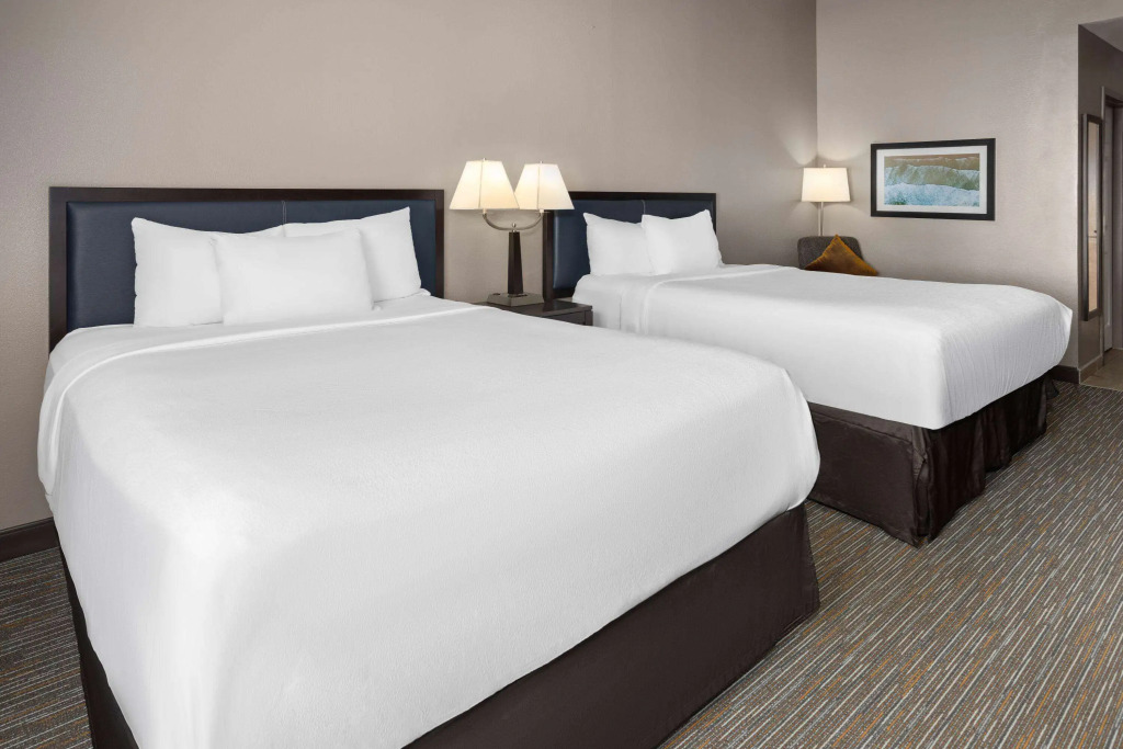 La Quinta Inn & Suites by Wyndham Mooresville