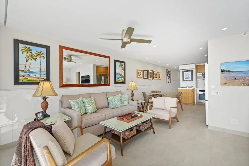 Mana Kai 304 - Renovated Oceanfront 2br/2ba Condo, Split AC, Beach Access, Views