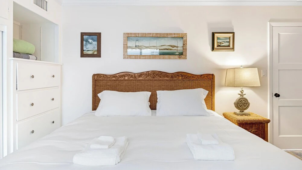 Oceanfront Atelier by Avantstay Beachfront Balboa Peninsula Escape
