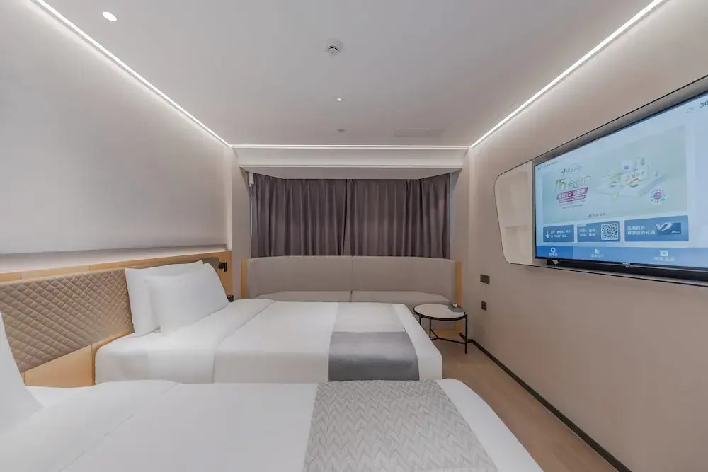 SKYBIRD Hotel