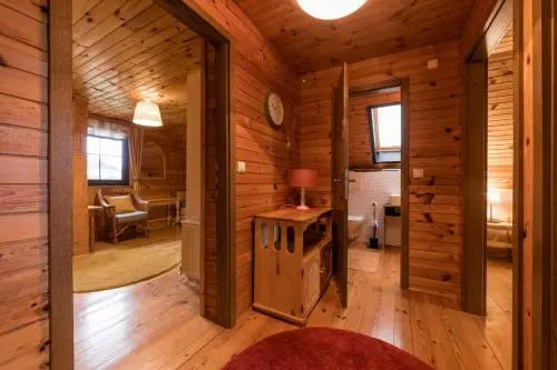 Cosy Hill Home Rucman With a Breathtaking View