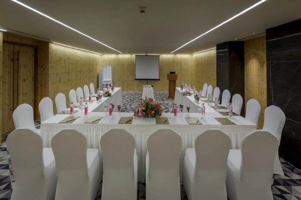 Taj Theog Resort & Spa Shimla