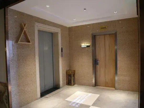 Shuiyue Qinghua Hotel