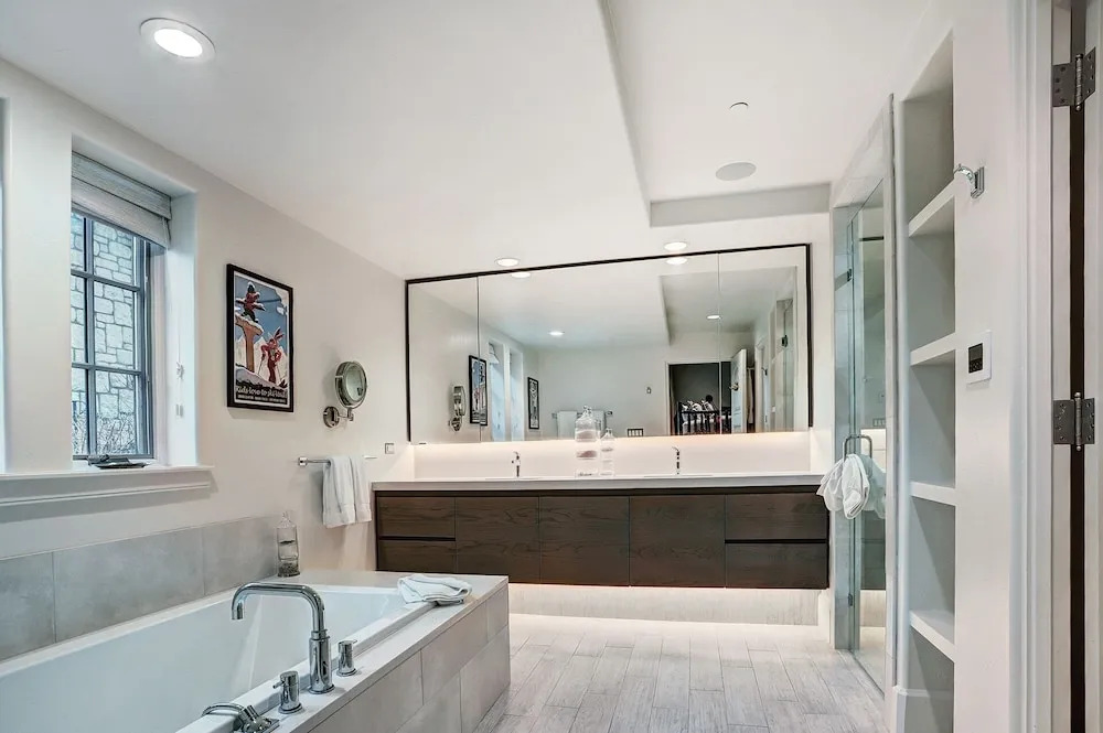 Luxurious Chalet w/ Private Elevator by RedAwning