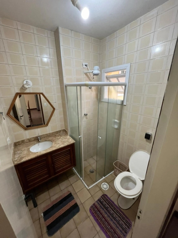 Apt TOTA 3 min Praia grande piscina e churrasqueira