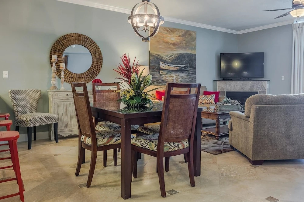 The Moorings Unit 212