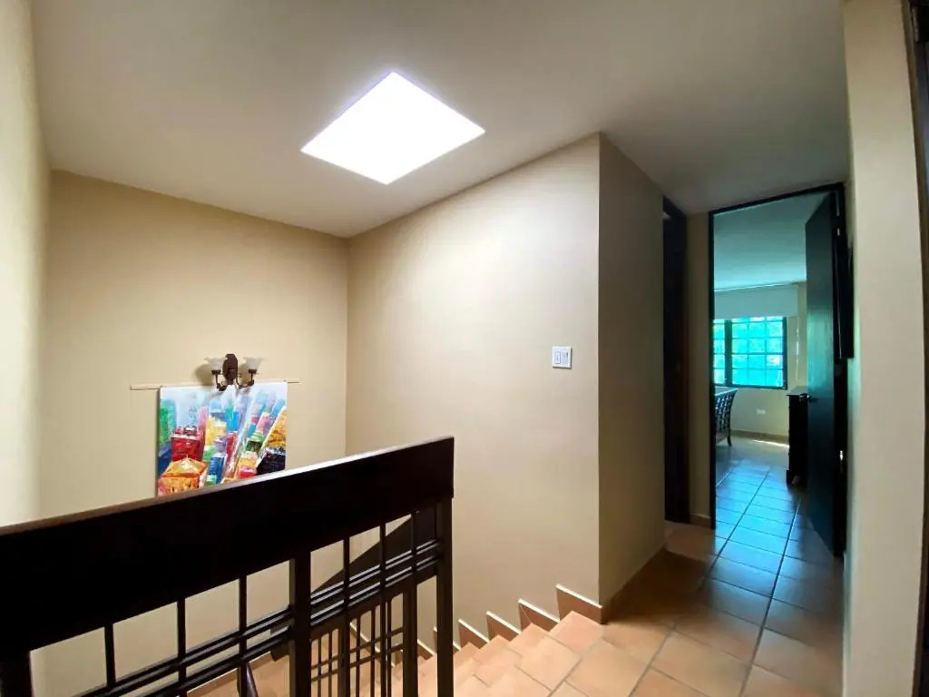 Villa Coral Reef- 4br with Community Pool Overlooking Ocean