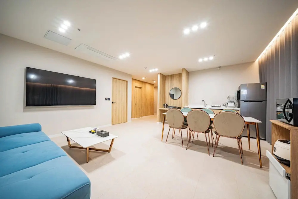 Mokpo Brown Dot Hotel Namak